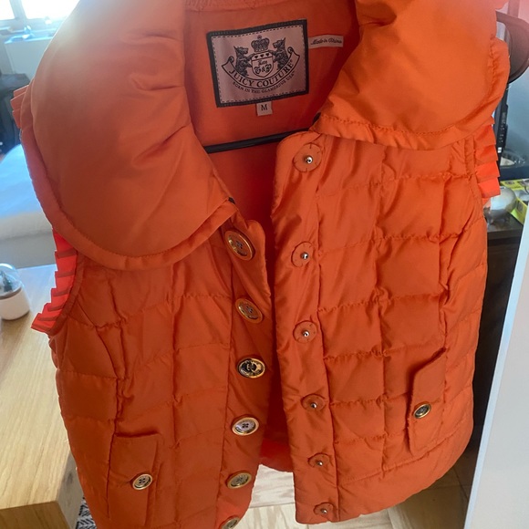 🧡🧡Juicy Couture Orange Puffer Vest- NWOT 🧡🧡🧡 - Picture 4 of 8